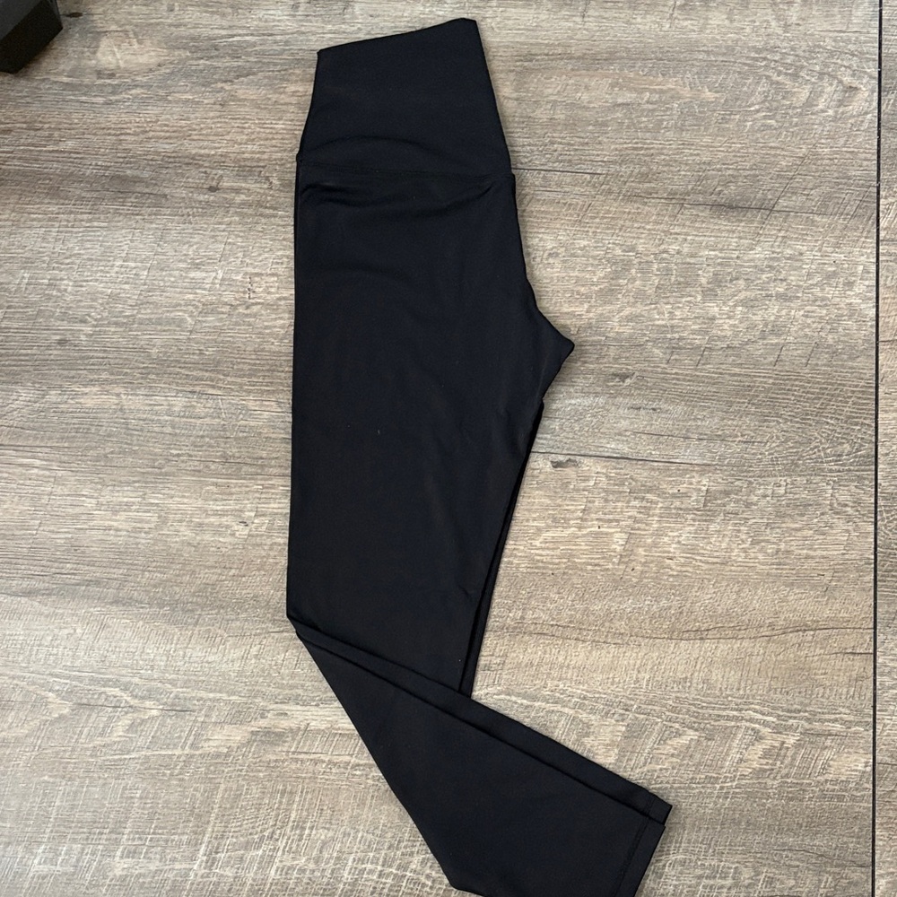 Sleek Black Women's Leggings